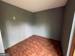 3545 Moultree Place Nottingham, MD 21236 - Photo 25 of 28 an empty room with a workbench