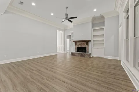 $484,700 | 37384 Cypress Hollow Avenue, Prairieville, LA 70769