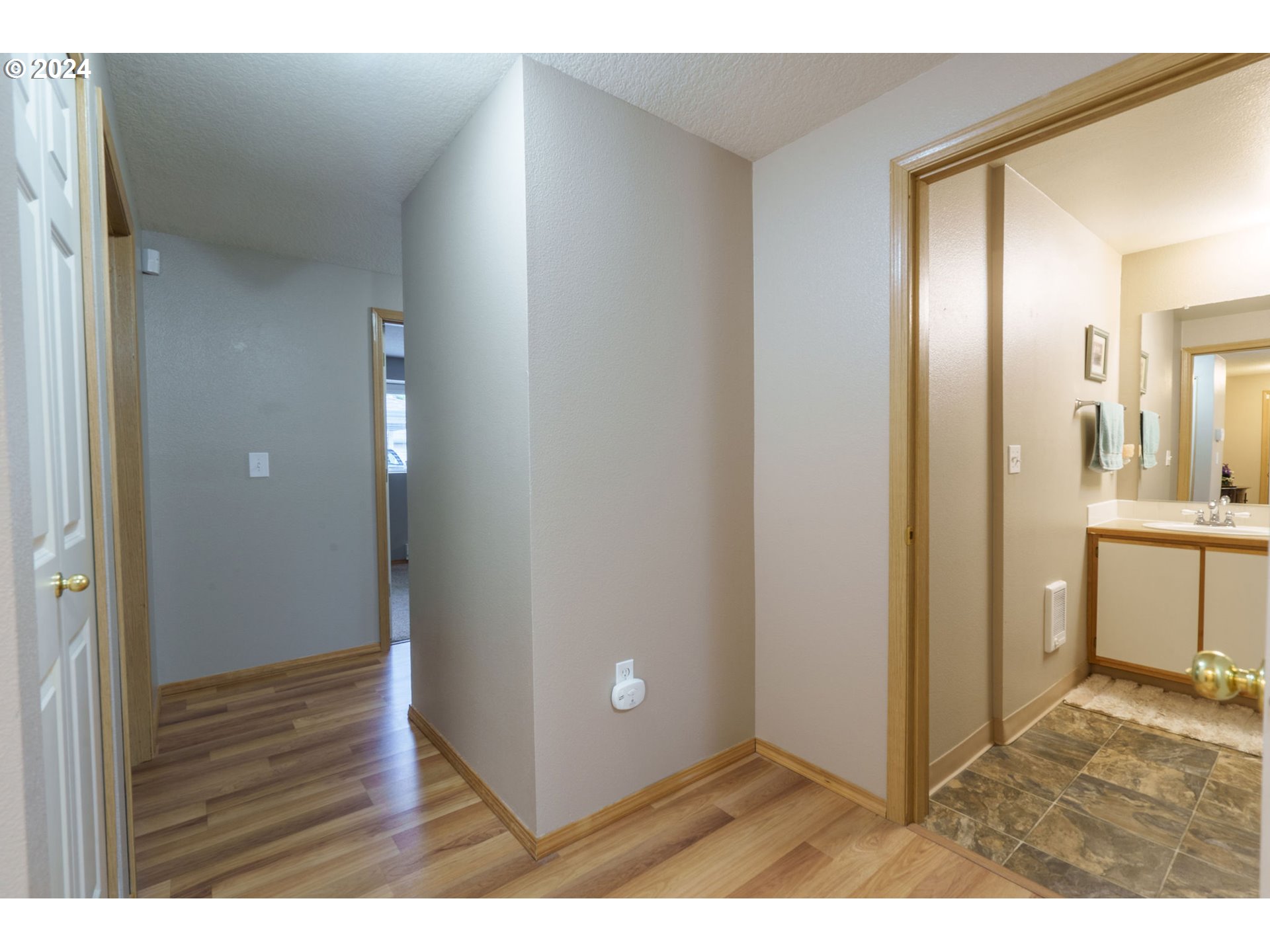 4776 West Powell Boulevard, Unit H120 Gresham, OR 97030 - Photo 11 of 20