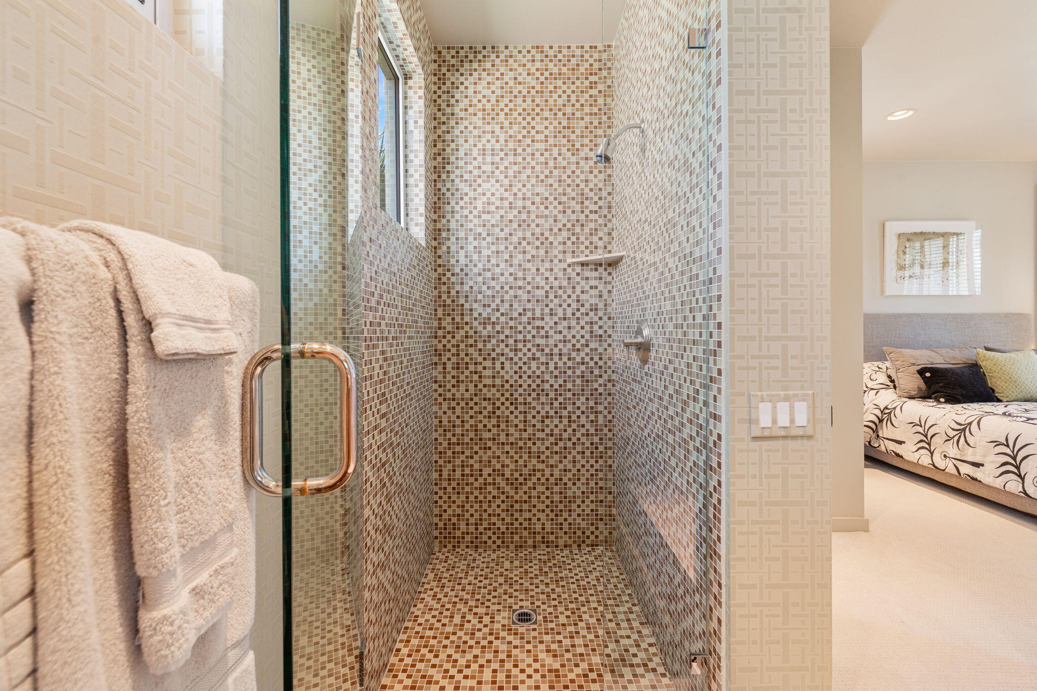 28 Sun Ridge Circle Rancho Mirage, CA 92270 - Photo 45 of 59 a bathroom with a shower