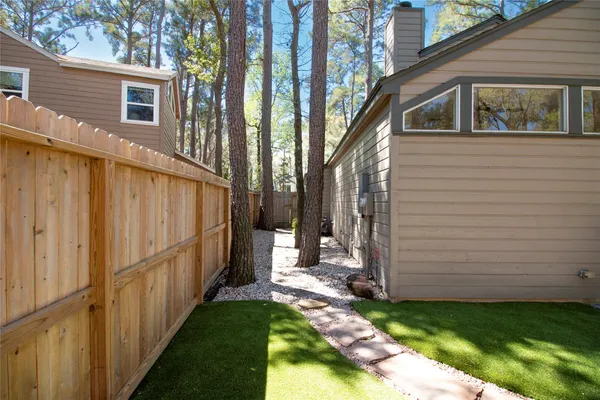 $424,900 | 26 Shallow Pond Place, The Woodlands, TX 77381