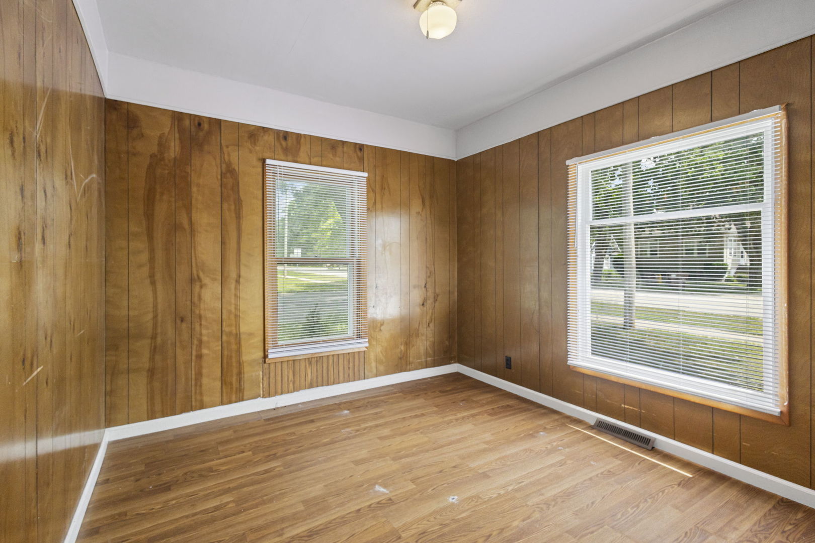 906 North State Street Marengo, IL 60152 - Photo 6 of 23