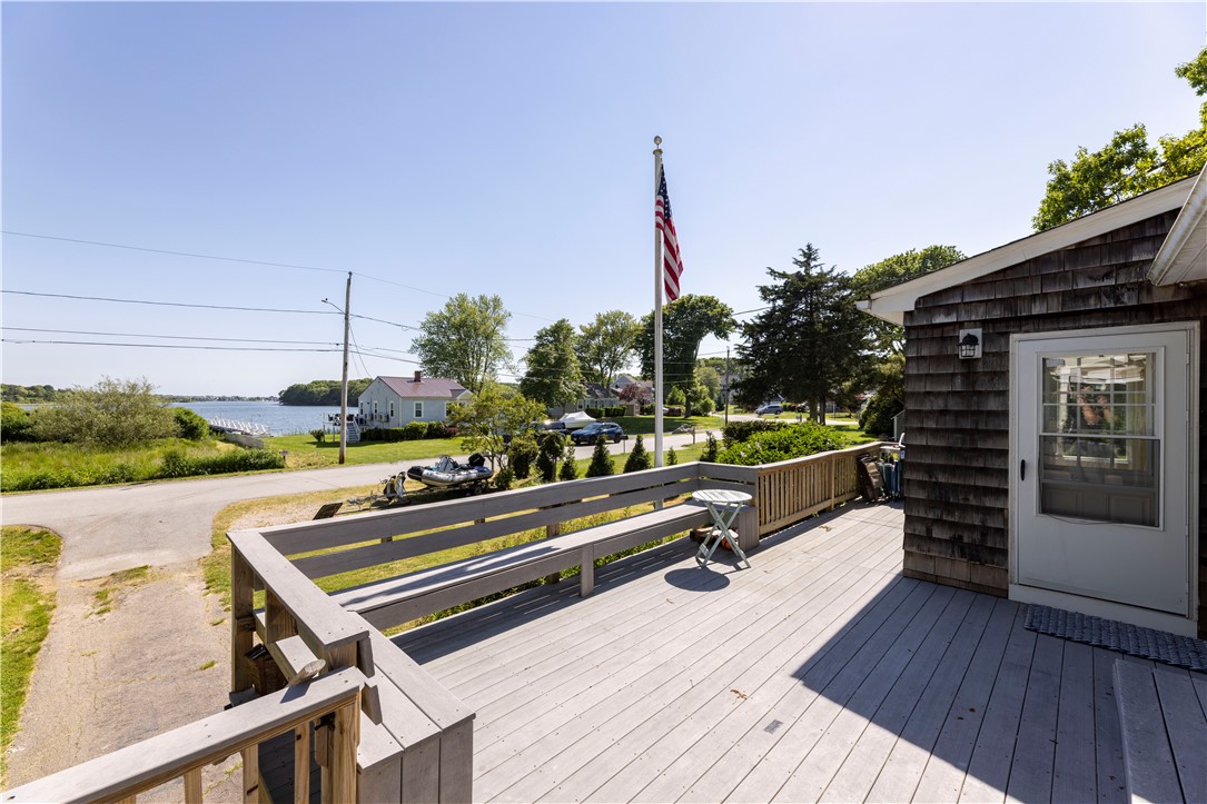 43 Flintstone Road Narragansett, RI 02882 - Photo 7 of 34