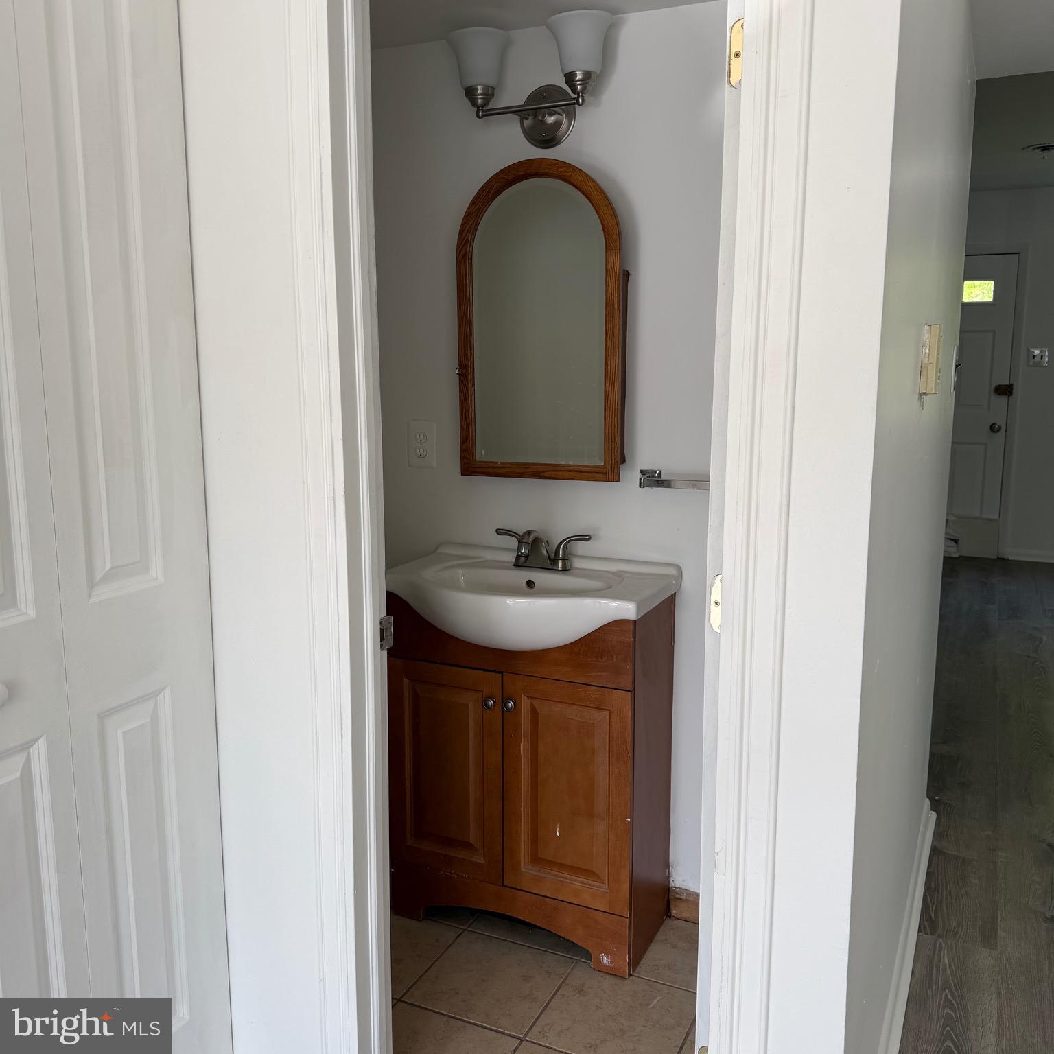 515 North York Road, Unit 9E Willow Grove, PA 19090 - Photo 5 of 6