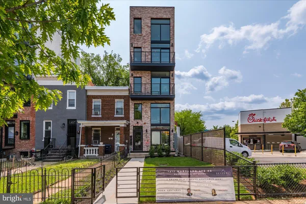 $499,000 | 1417 Maryland Avenue Northeast, Unit 1, Washington, DC 20002