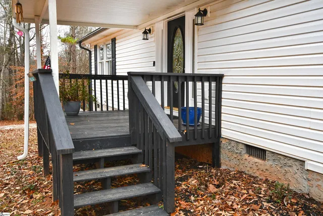 $330,000 | 134 Rolling Drive, Westminster, SC 29693