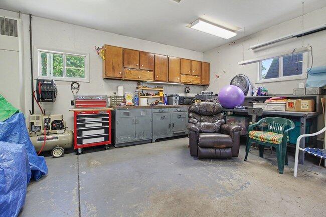 5133 Park Road Ann Arbor, MI 48103 - Photo 12 of 16 012_file_4960