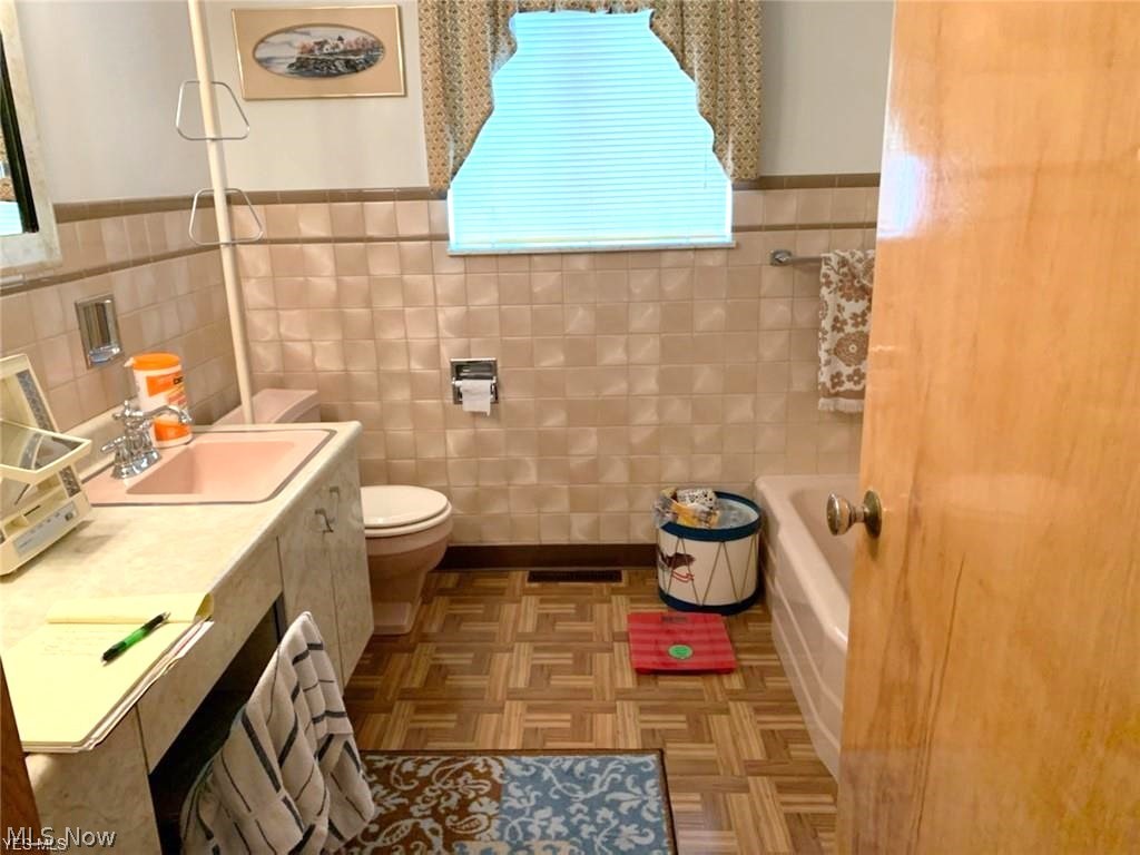 5577 Wylie Ridge Road New Cumberland, WV 26047 - Photo 6 of 11 Gallery Image 6