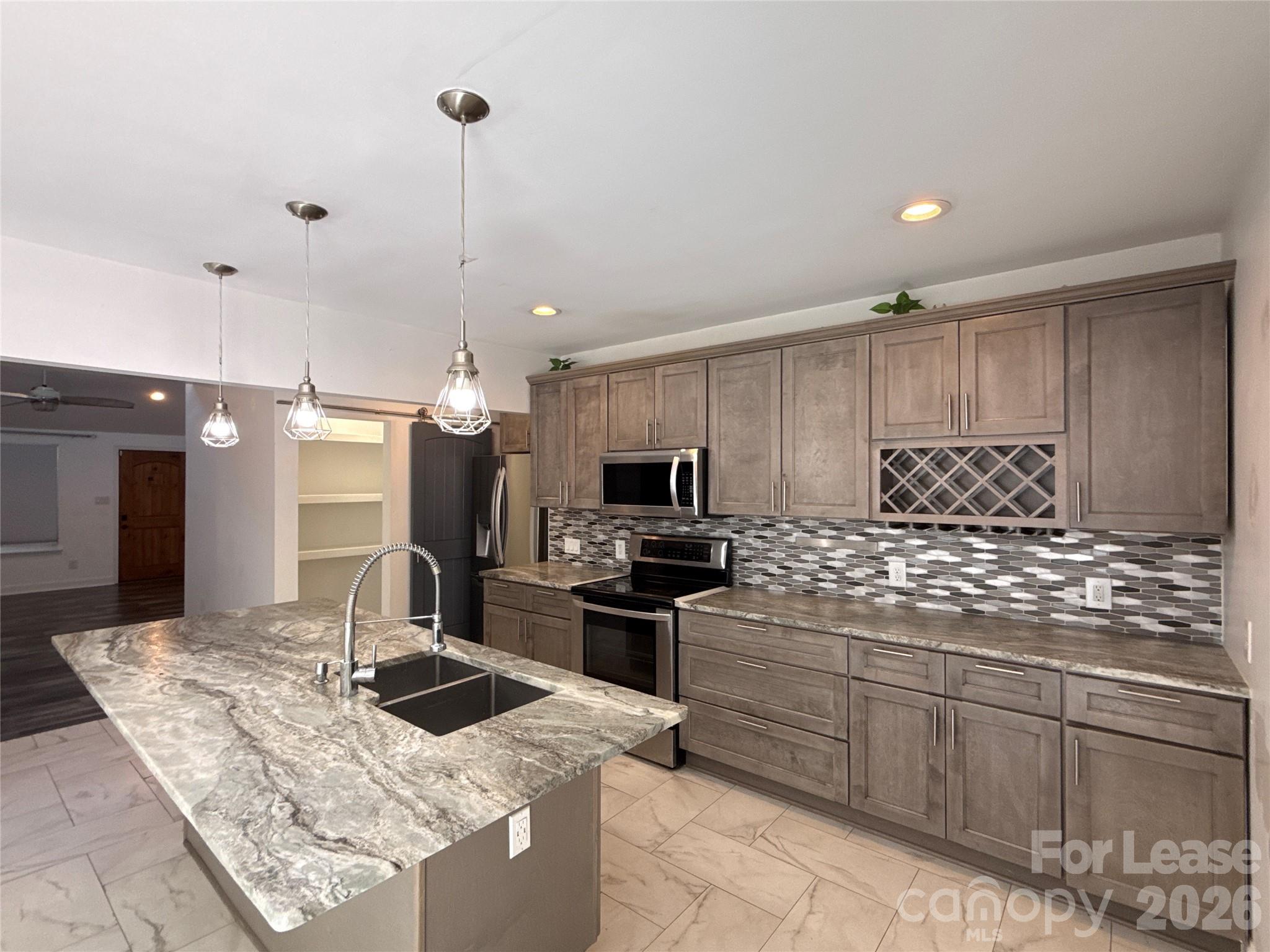 6814 Pence Road Charlotte, NC 28227 - Photo 11 of 30