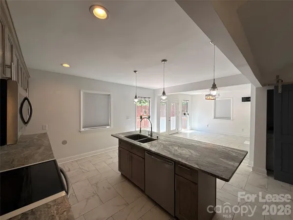 $2,575 | 6814 Pence Road, Charlotte, NC 28227