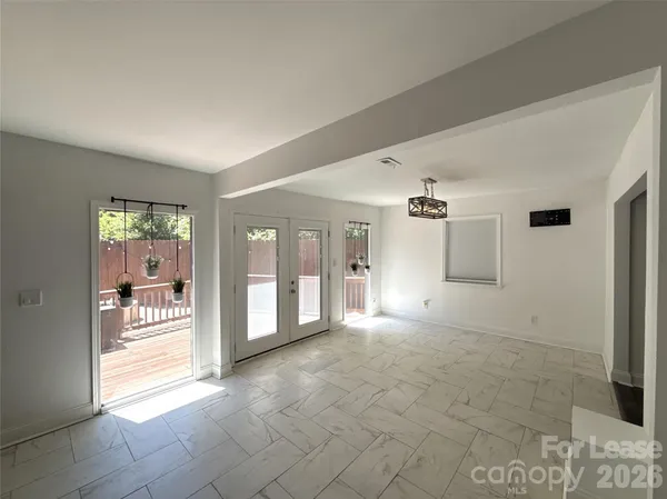 $2,575 | 6814 Pence Road, Charlotte, NC 28227