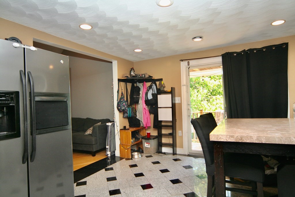 5 Laurel Street Everett, MA 02149 - Photo 16 of 30