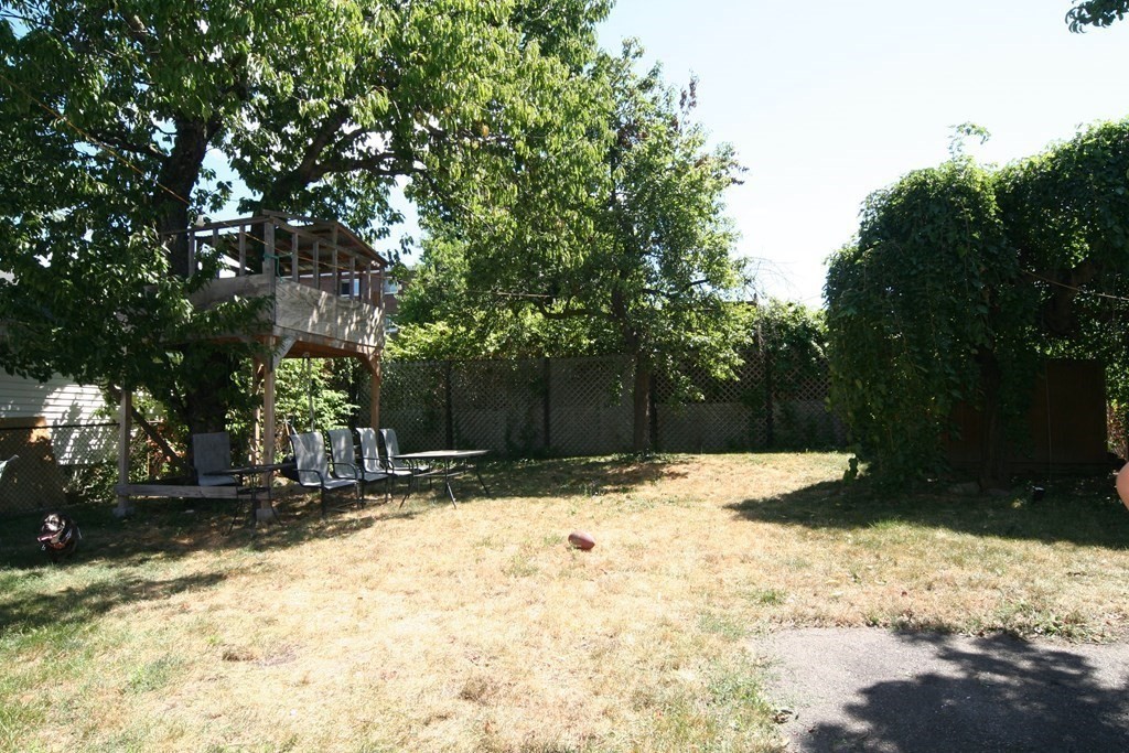 5 Laurel Street Everett, MA 02149 - Photo 28 of 30