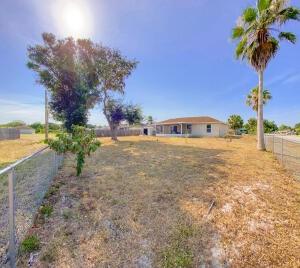 780 2nd Street Southwest Vero Beach, FL 32962 - Photo 8 of 21 a view of a street view