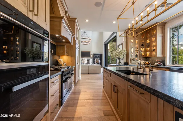 $6,500,000 | 4732 North Dromedary Road, Phoenix, AZ 85018