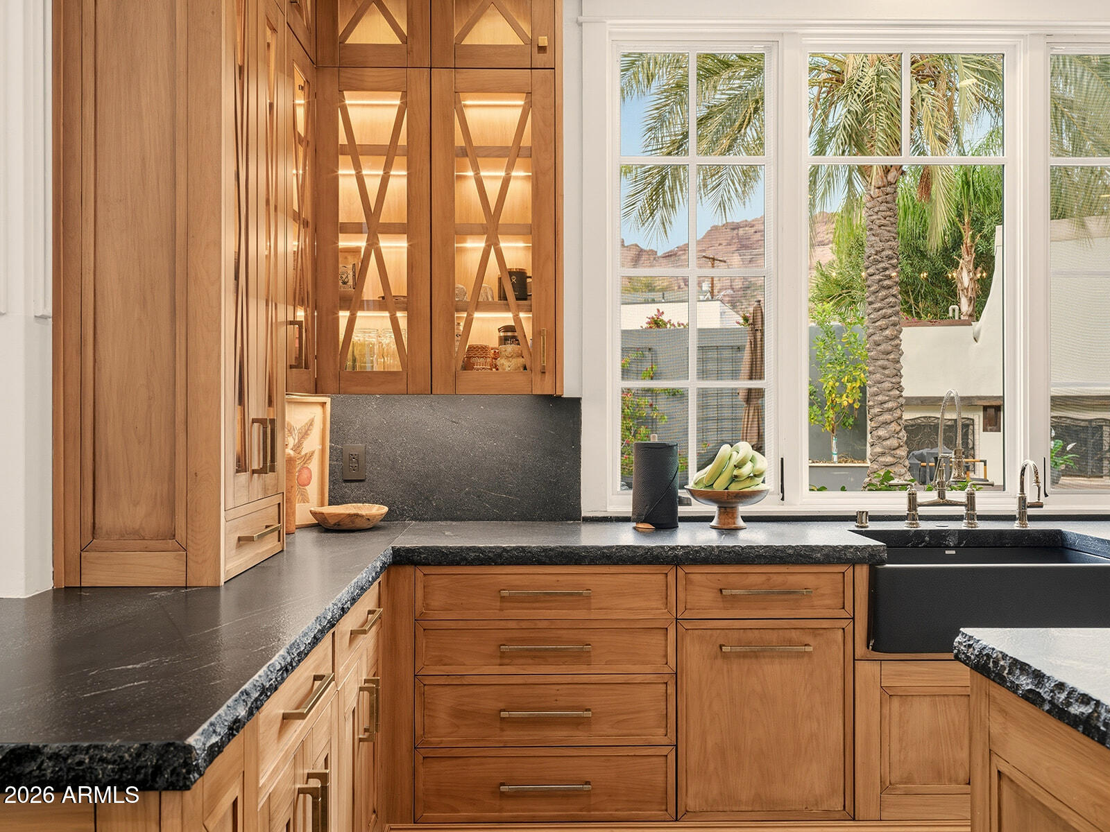 4732 North Dromedary Road Phoenix, AZ 85018 - Photo 19 of 78 .