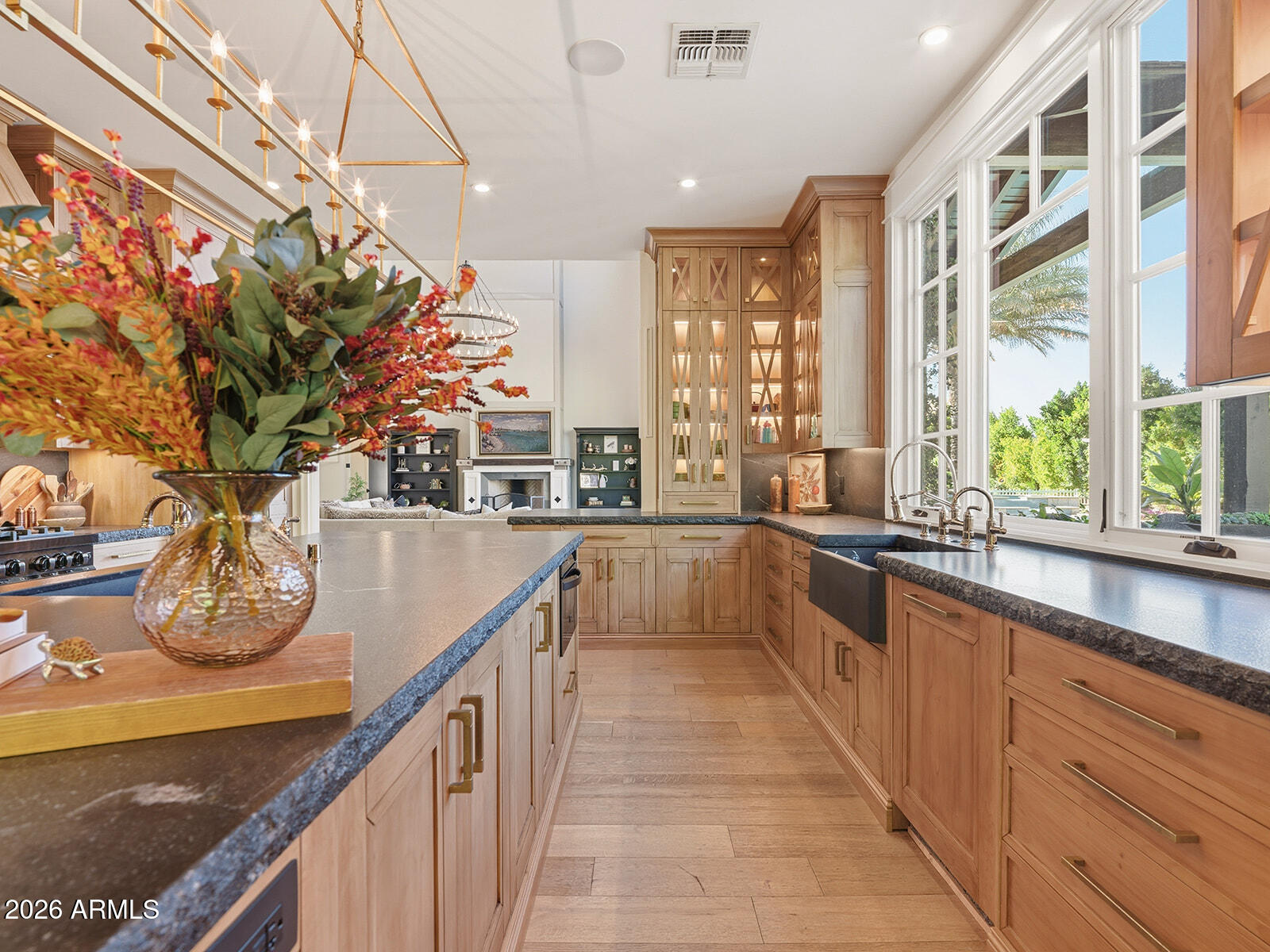 4732 North Dromedary Road Phoenix, AZ 85018 - Photo 21 of 78 Kitchen
