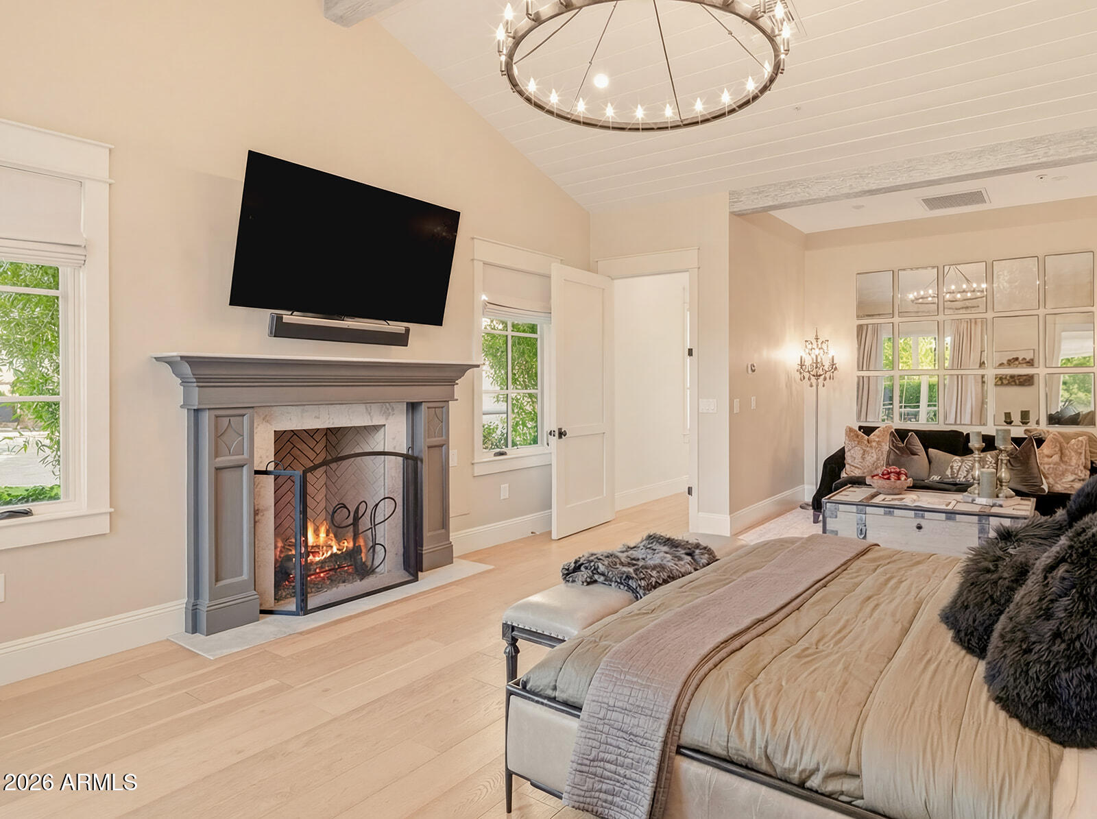 4732 North Dromedary Road Phoenix, AZ 85018 - Photo 37 of 78 Primary suite