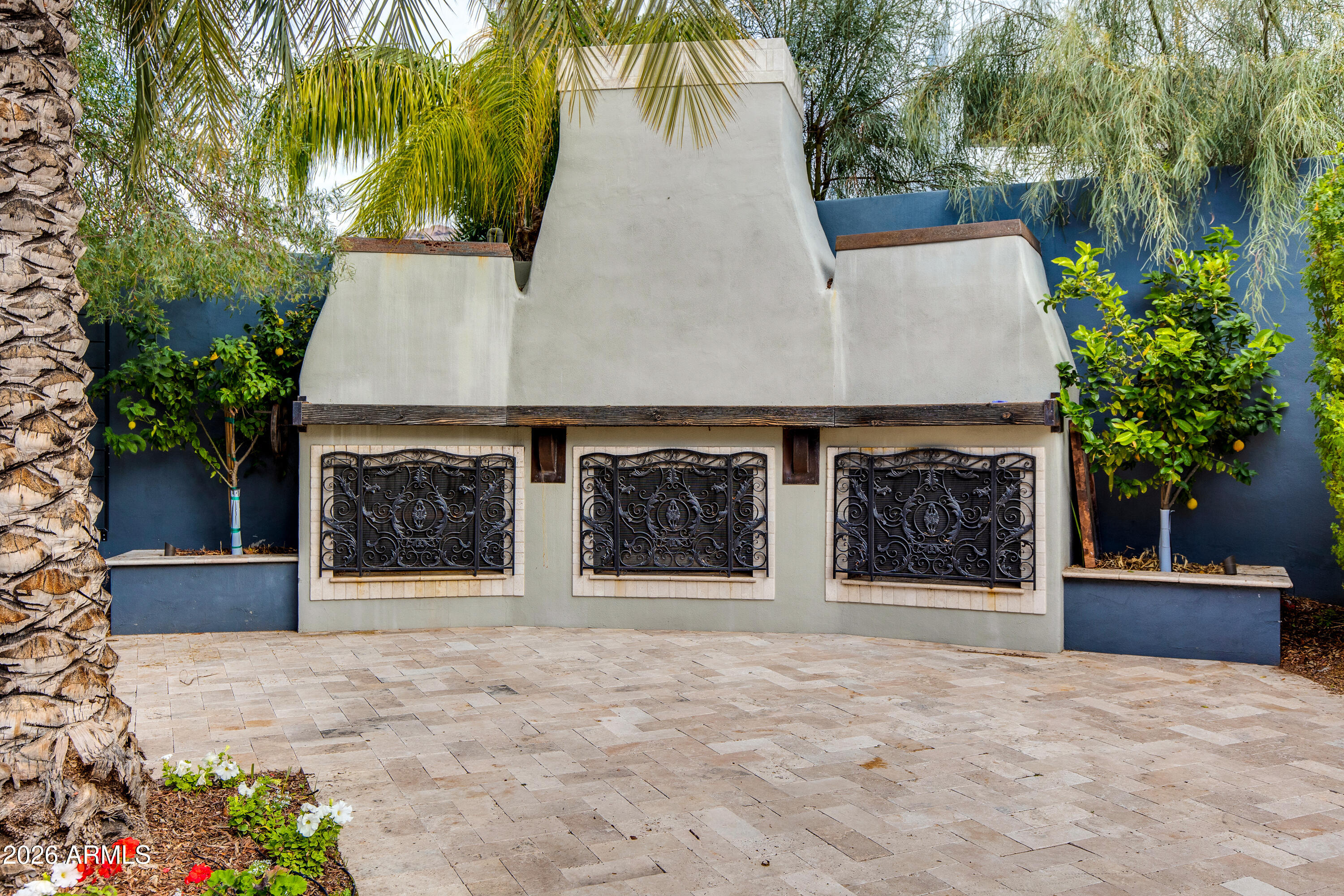 4732 North Dromedary Road Phoenix, AZ 85018 - Photo 41 of 47 Fireplaces