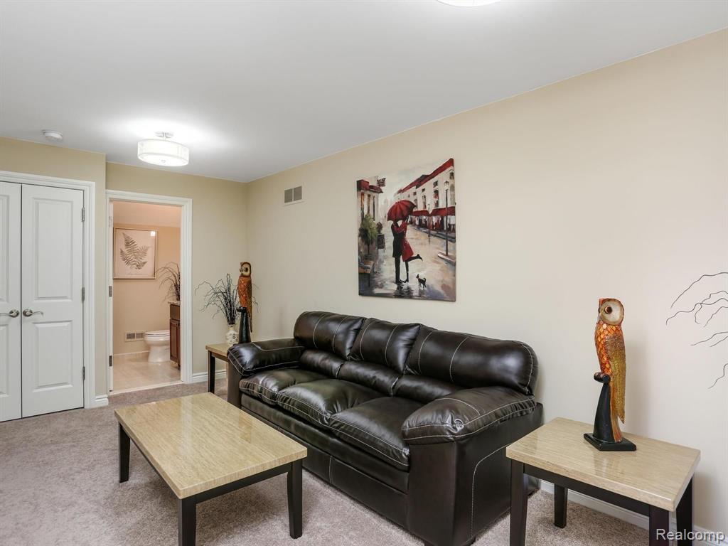 2744 North Addison Circle Rochester, MI 48306 - Photo 52 of 62