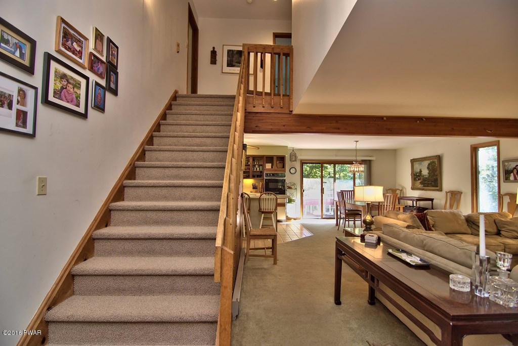 1593 Ridgeview Drive Lake Ariel, PA 18436 - Photo 4 of 68