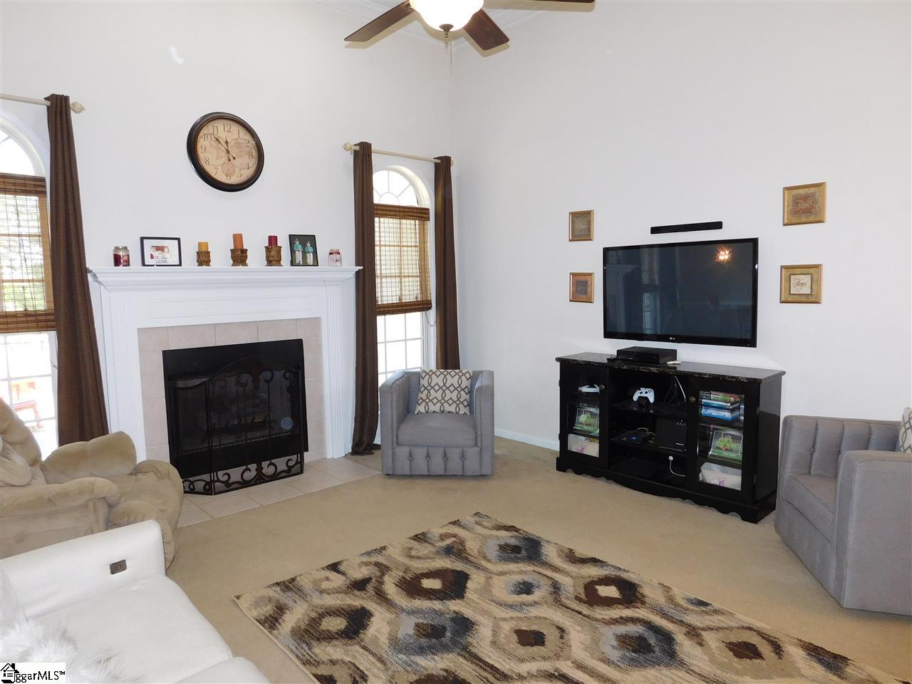 38 Knight Road Gray Court, SC 29645 - Photo 5 of 29