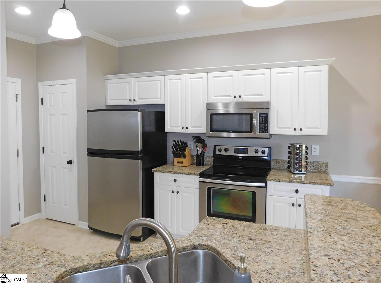 38 Knight Road Gray Court, SC 29645 - Photo 9 of 29