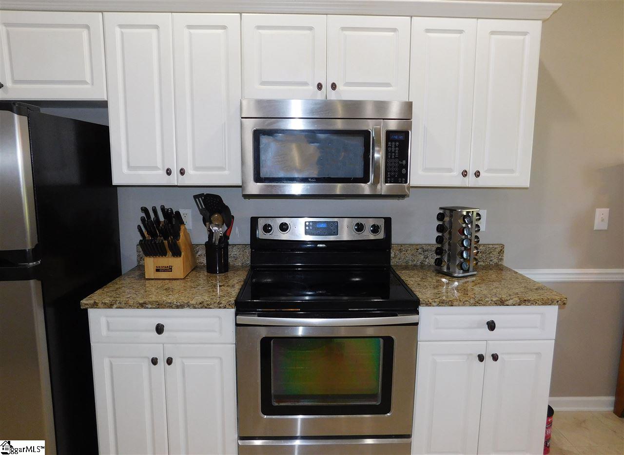 38 Knight Road Gray Court, SC 29645 - Photo 10 of 29