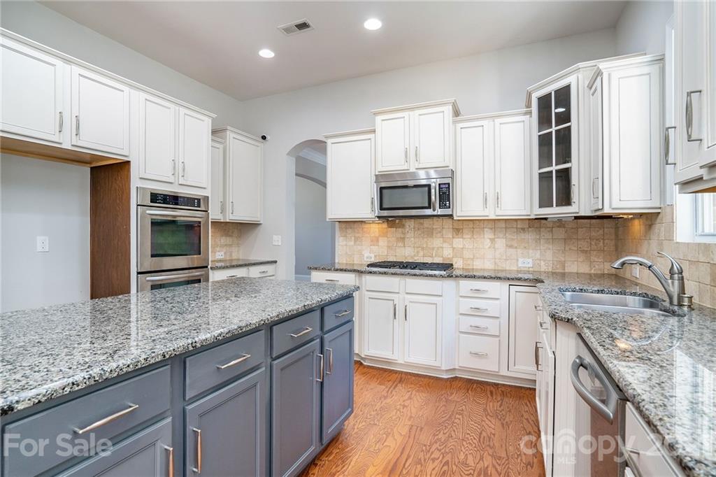 6525 Springs Mill Road Charlotte, NC 28277 - Photo 14 of 39 Gallery Image 14