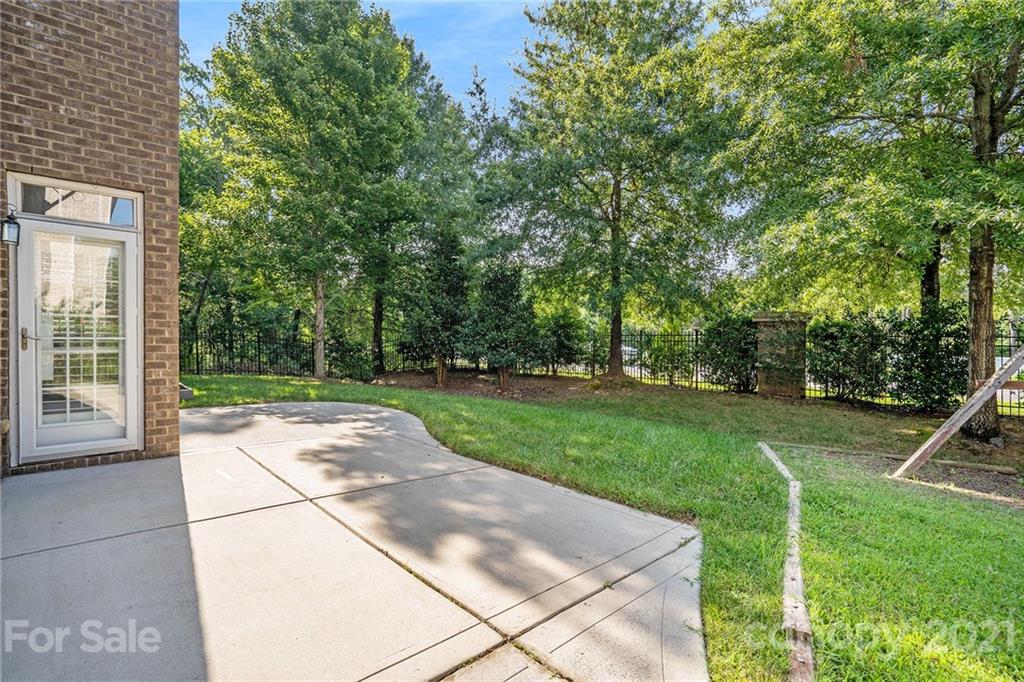 6525 Springs Mill Road Charlotte, NC 28277 - Photo 36 of 39 Gallery Image 36