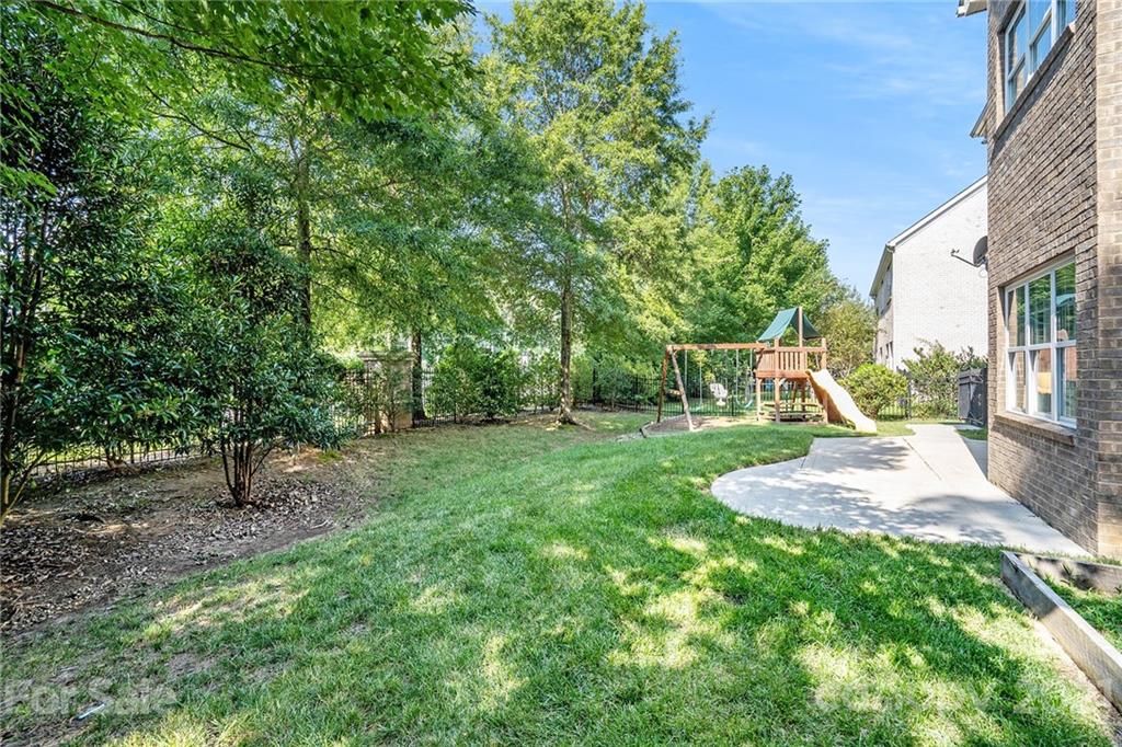 6525 Springs Mill Road Charlotte, NC 28277 - Photo 38 of 39 Gallery Image 38