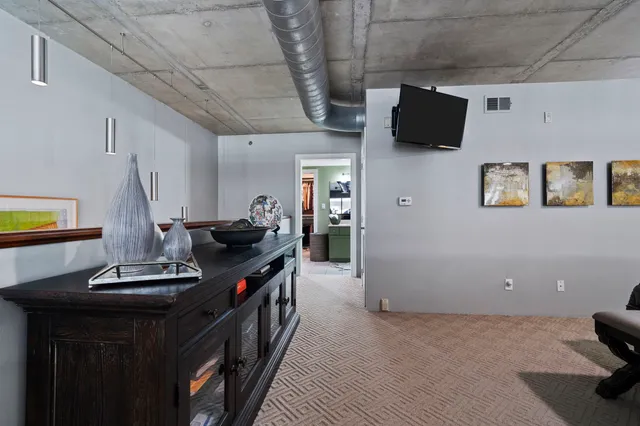 $649,990 | 6007 Memorial Drive, Unit 202, Houston, TX 77007