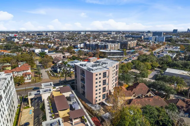 $649,990 | 6007 Memorial Drive, Unit 202, Houston, TX 77007