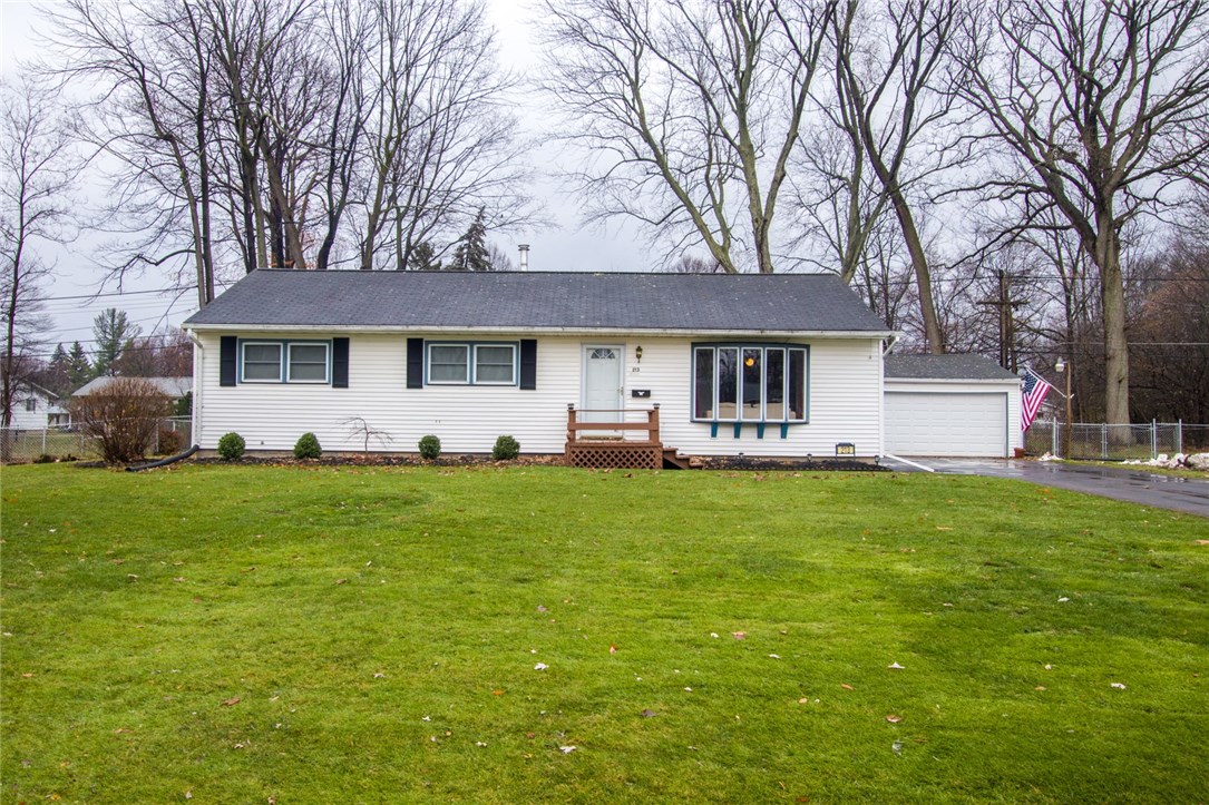 213 Hollybrook Road Henrietta, NY 14623 - Photo 1 of 1