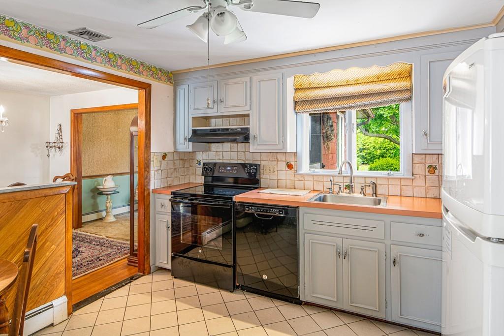 16 Bennett Road Watertown, MA 02472 - Photo 6 of 21 Gallery Image 6