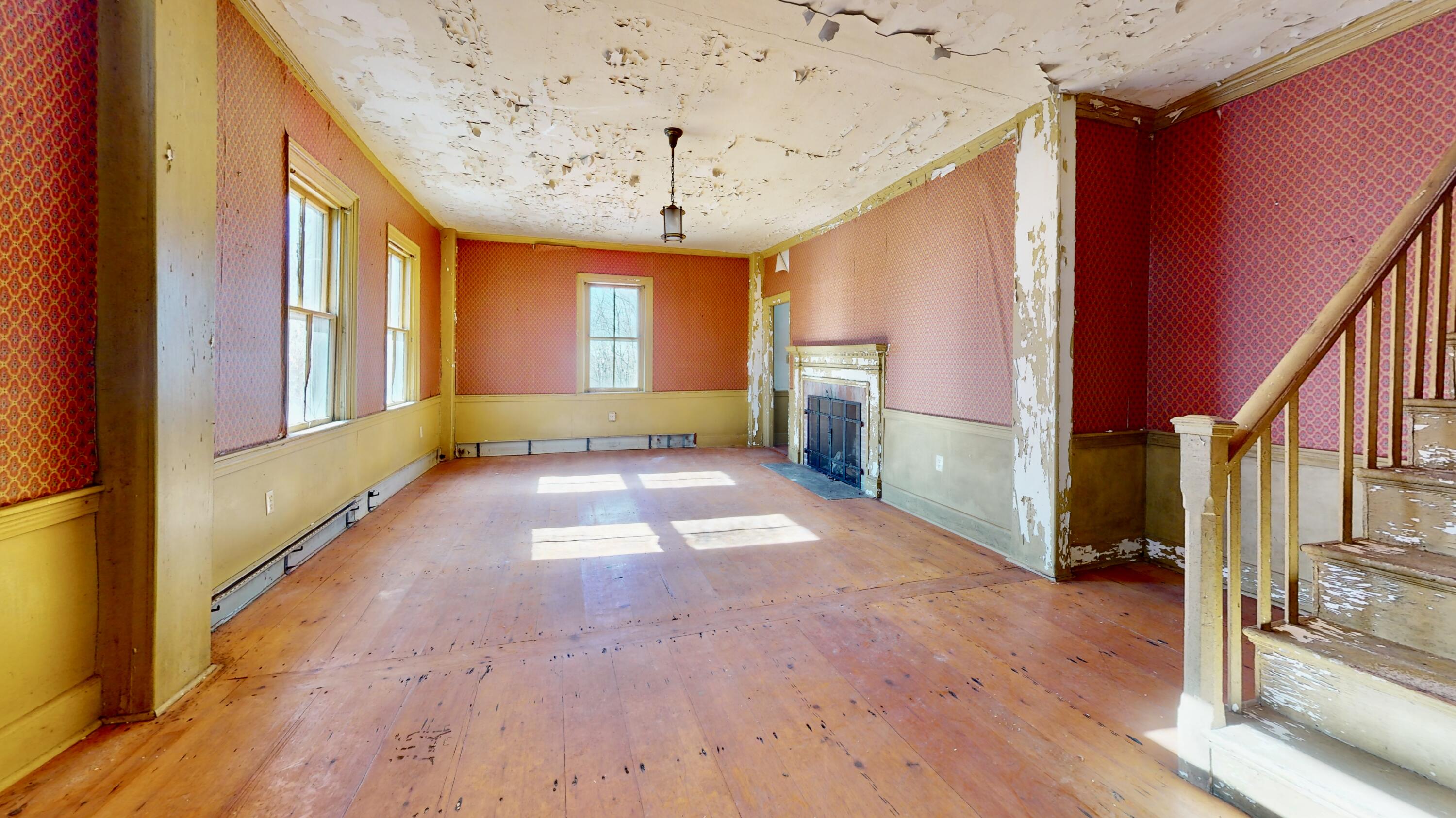 1615 Friendship Road Waldoboro, ME 04572 - Photo 7 of 39 Livingroom