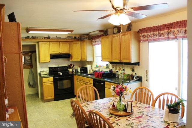 2835 Cambridge Road York, PA 17402 - Photo 5 of 34 Gallery Image 5