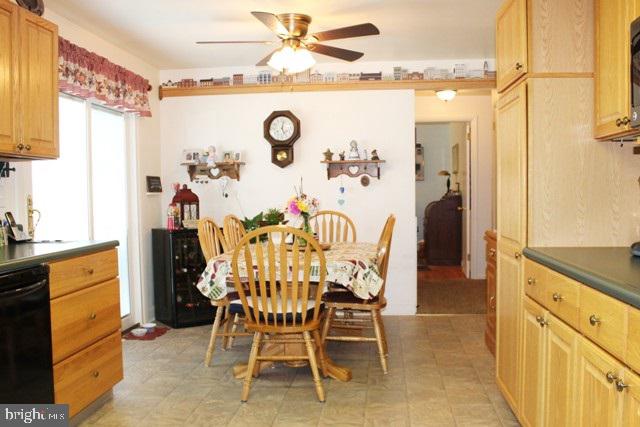 2835 Cambridge Road York, PA 17402 - Photo 6 of 34 Gallery Image 6