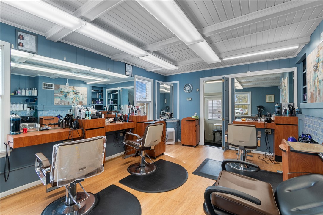 1181 Bay Road Penfield, NY 14580 - Photo 17 of 34