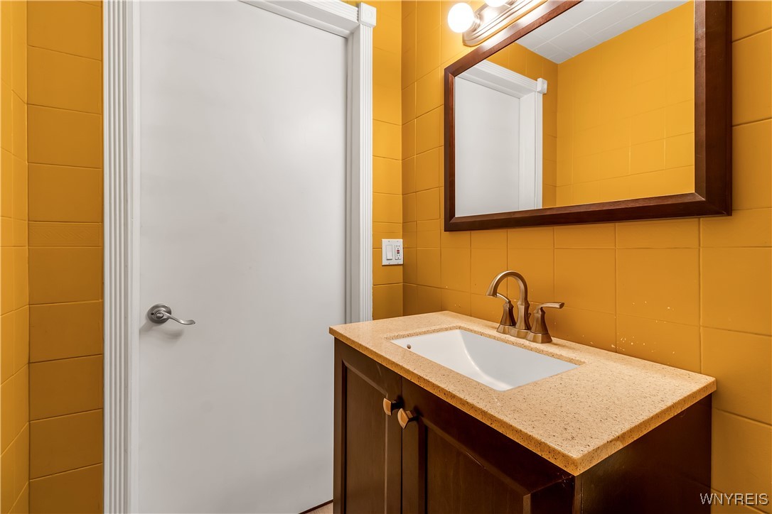 1040 Klein Road Amherst, NY 14221 - Photo 18 of 43