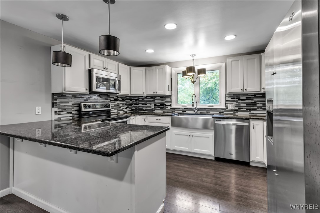 1040 Klein Road Amherst, NY 14221 - Photo 3 of 43