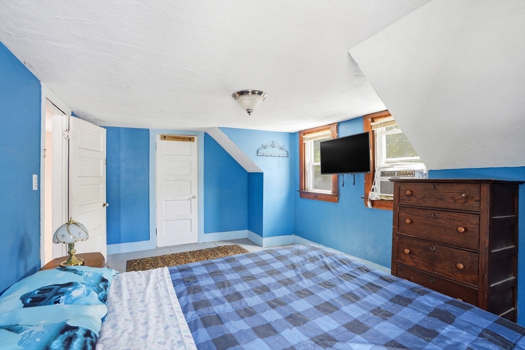 13 Clapp Road Hanover, MA 02339 - Photo 19 of 33