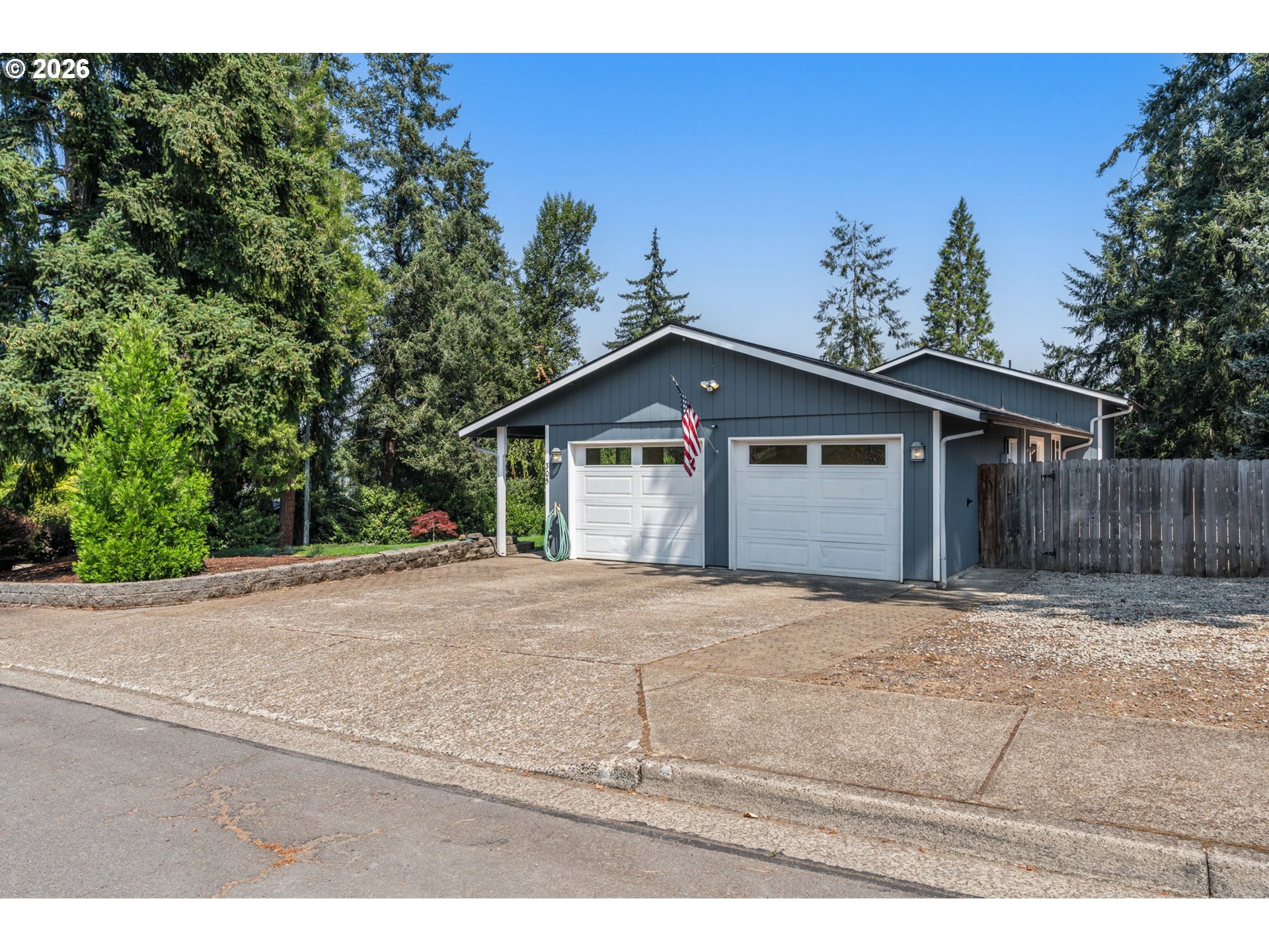 305 South 68th Place Springfield, OR 97478 - Photo 3 of 47 Gallery Image 3