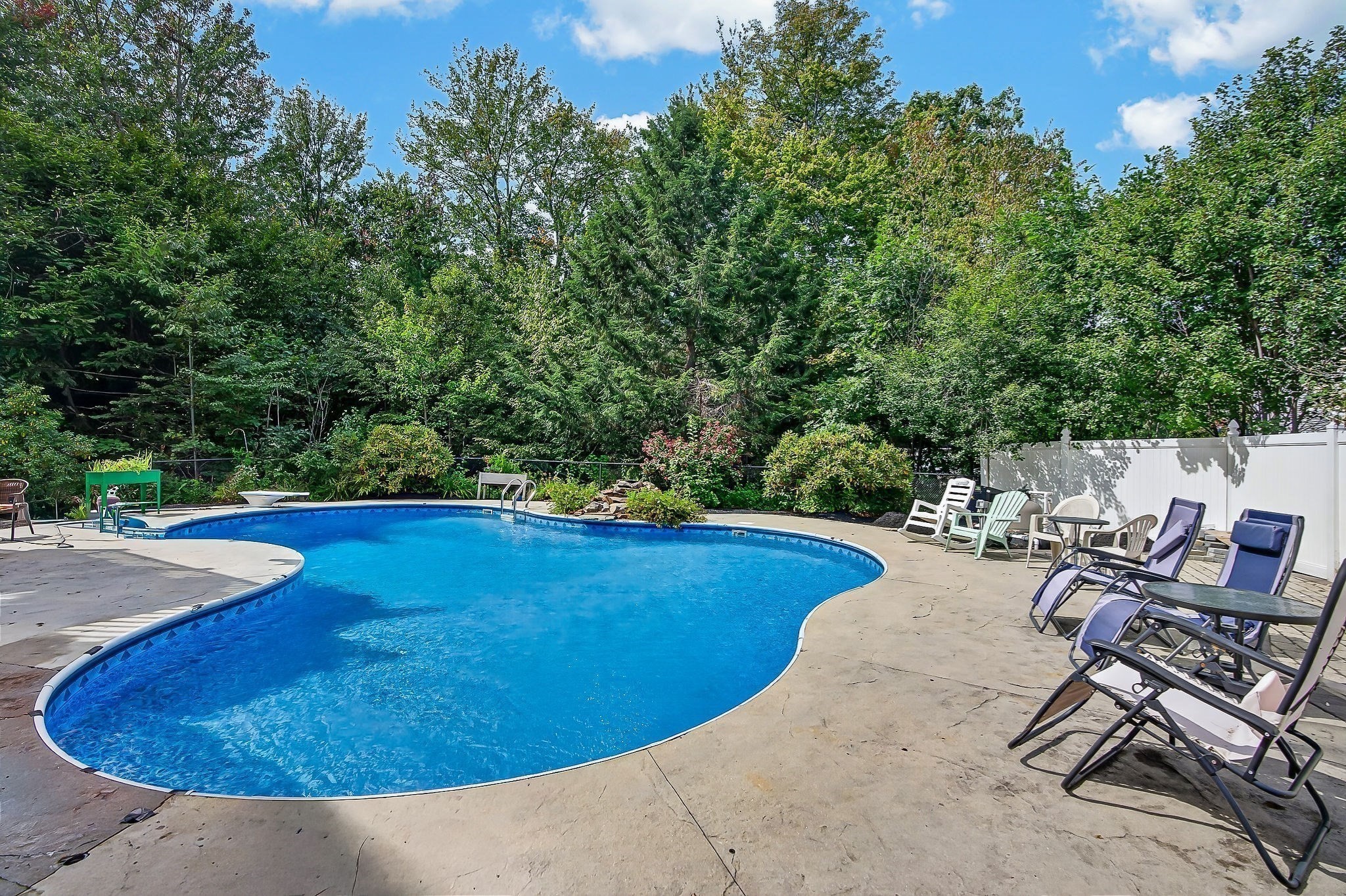 112 Saunders Street Gardner, MA 01440 - Photo 5 of 35 Gallery Image 5