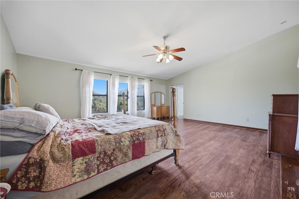 26001 Bear Valley Road Tehachapi, CA 93561 - Photo 38 of 58 Gallery Image 38