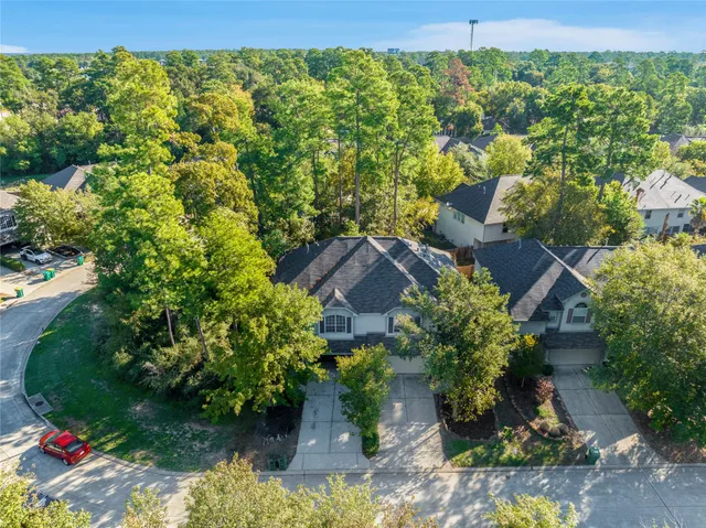 $1,995 | 111 West Burberry Circle, Conroe, TX 77384