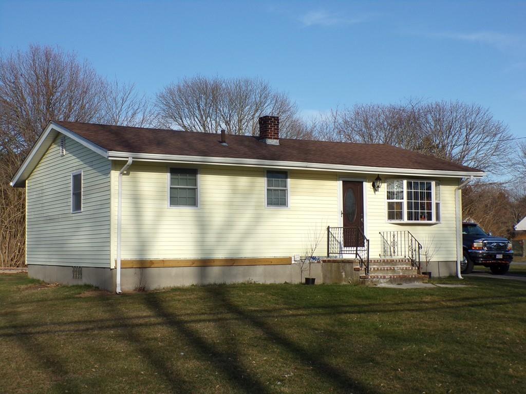35 Sconticut Neck Road Fairhaven, MA 02719 - Photo 2 of 28