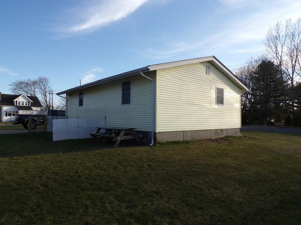 35 Sconticut Neck Road Fairhaven, MA 02719 - Photo 25 of 28
