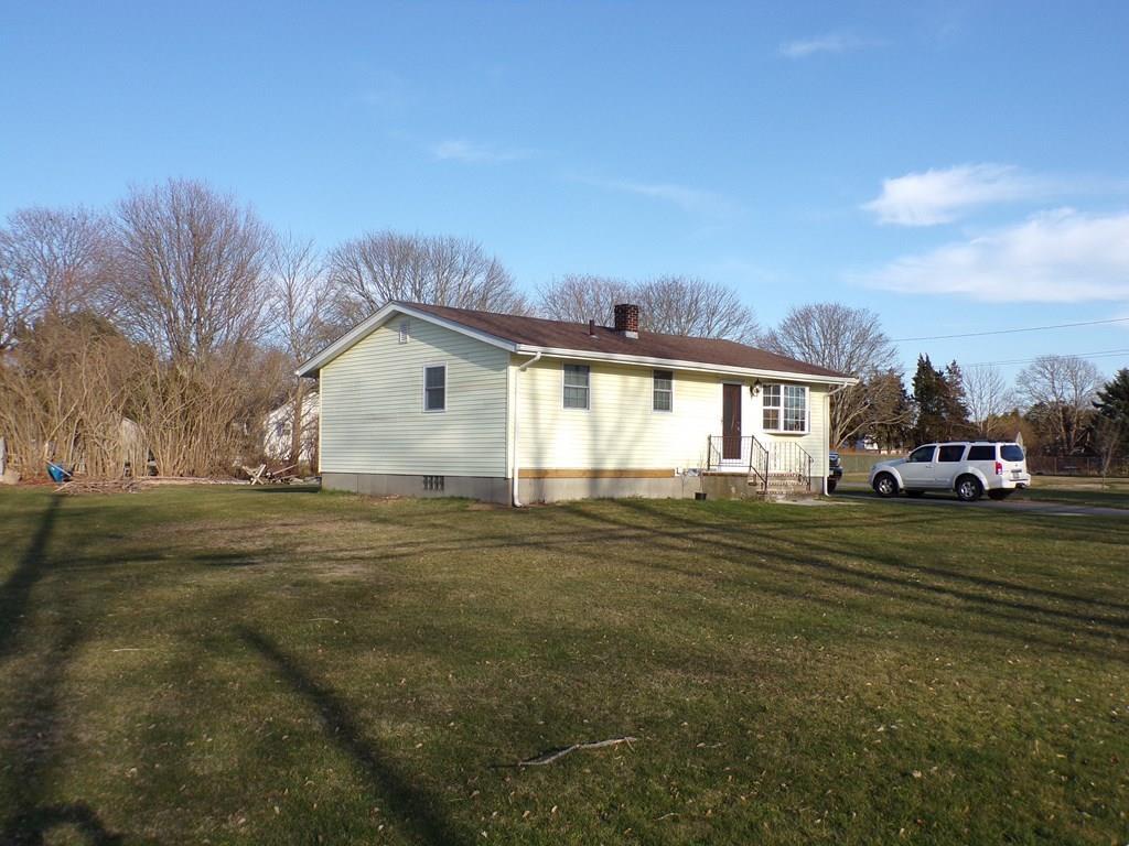 35 Sconticut Neck Road Fairhaven, MA 02719 - Photo 4 of 28