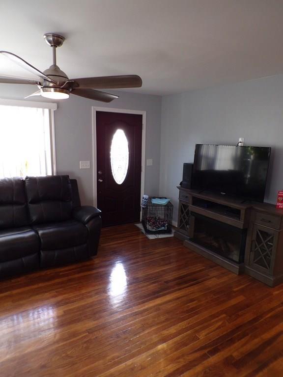 35 Sconticut Neck Road Fairhaven, MA 02719 - Photo 7 of 28